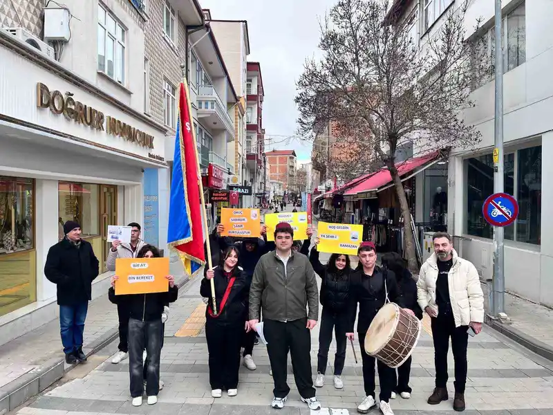 Şereflikoçhisar'da öğrenciler Ramazan manileri söyledi