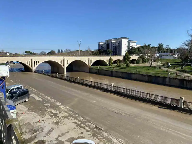 Kocabaş Çayı taşkın sonrası normale döndü