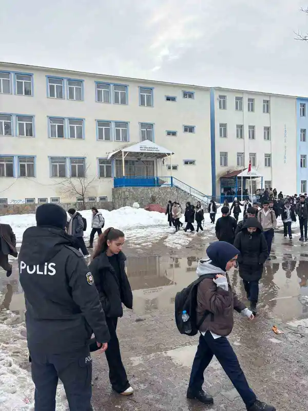 Patnos'ta okul ve servis denetimleri sıklaştırıldı