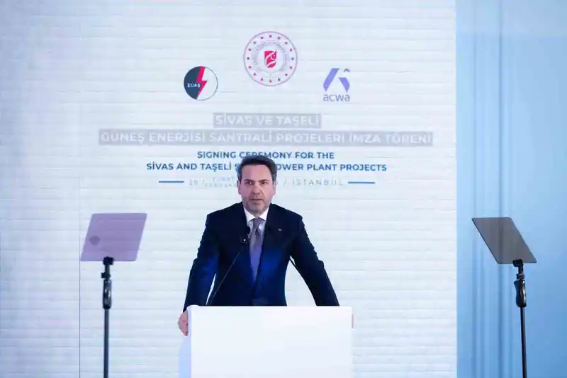 Türkiye-Suudi Arabistan 2 milyar dolarlık GES anlaşması imzaladı