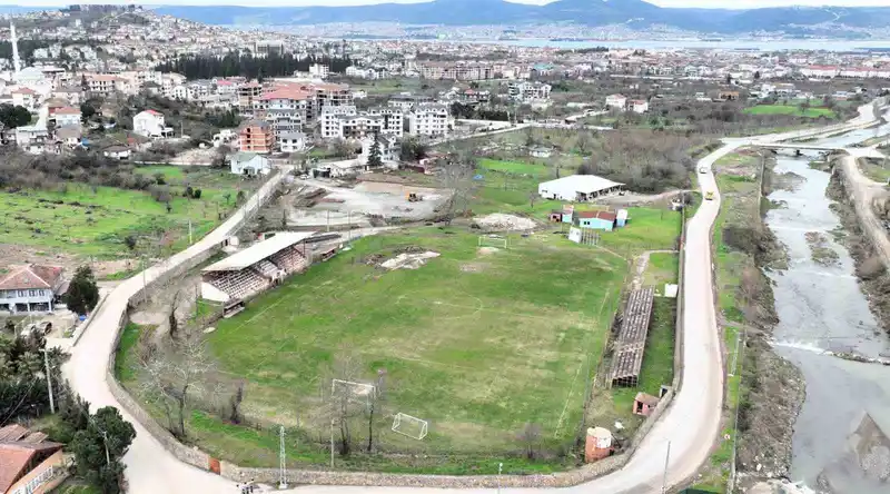 Gölcük'te yeni spor kompleksi inşaatı başladı