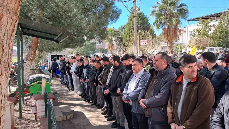 İHA muhabiri Ali Karatekin'in annesi Behiye Karatekin vefat etti