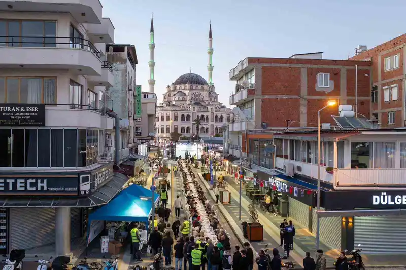 Didim'de Geleneksel İftar Sofraları Kuruldu