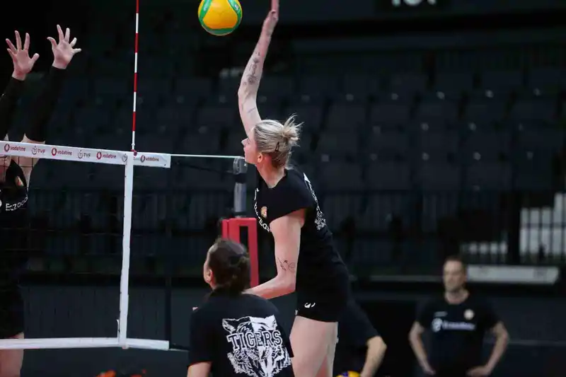 Eczacıbaşı Dynavit, Beşiktaş Maçına Hazır