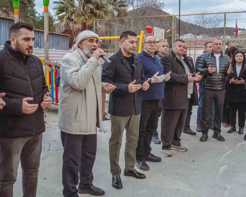 Kuşadası'nda Ramazan'ın ilk iftarı birlikte açıldı