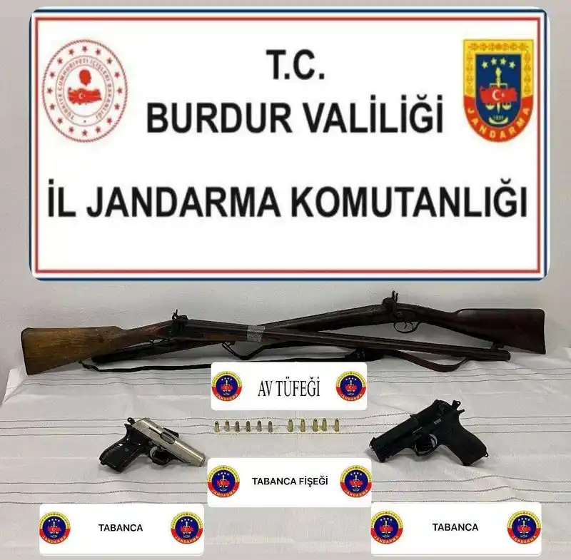 Burdur'da ruhsatsız silah operasyonu: 5 gözaltı