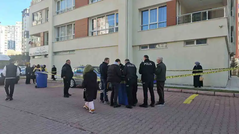 Kayseri Talas'ta 70 yaşındaki Mustafa B. aracında ölü bulundu