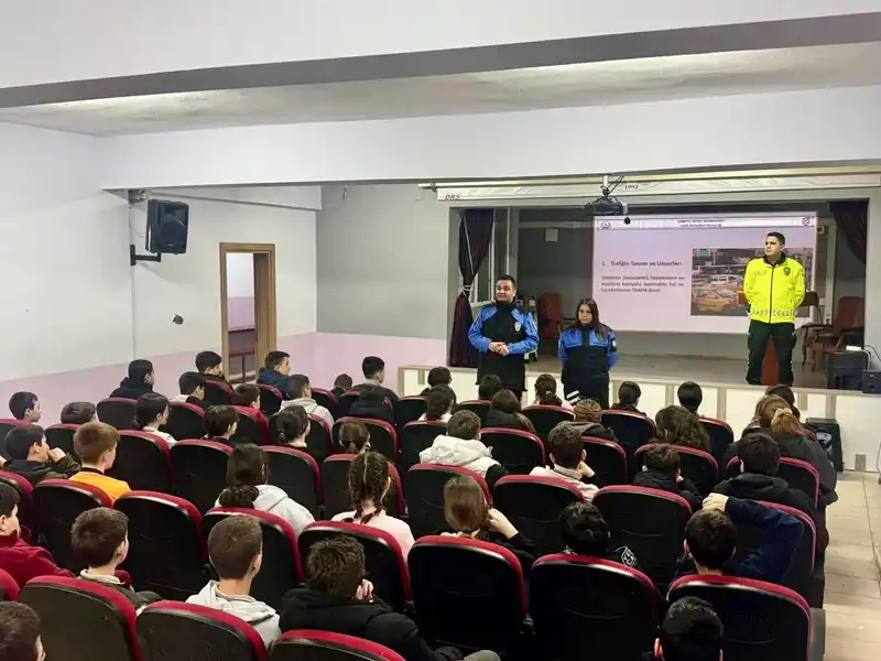 Bilecik'te öğrencilere trafik ve akran zorbalığı eğitimi