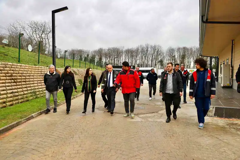 Beykoz'da yemek artıkları mama oldu