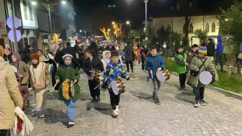 Sinop'ta Kandil Alayı yürüyüşüne yoğun katılım