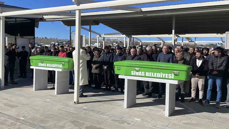 Teravihe giderken kazada ölen gelin ve kaynana birlikte toprağa verildi