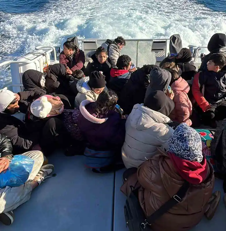 Muğla'da 44 düzensiz göçmen kurtarıldı