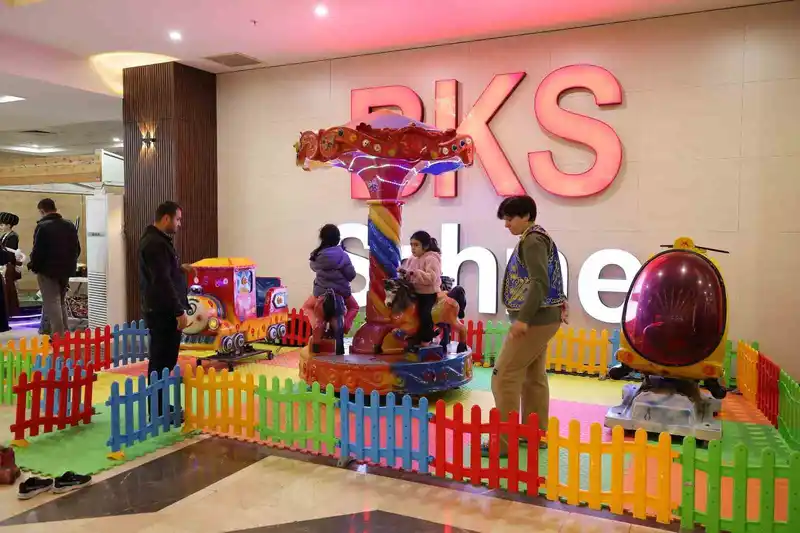 Bağcılar Ramazan'da ışıklandırıldı