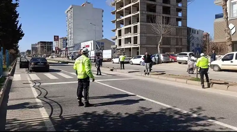 Adıyaman'da otomobil çarptı, 13 yaşındaki çocuk yaralandı
