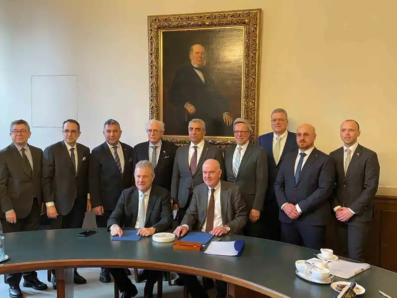 İzmirli firmalar Bremen'de yatırım fırsatlarını değerlendirdi