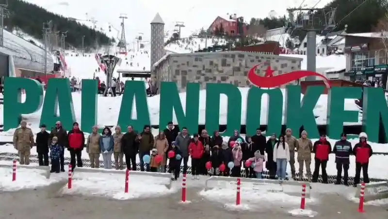 Palandöken'de Şehit ve Gazi Aileleri İçin Kayak Etkinliği Düzenlendi