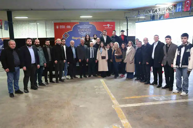 Bursa'da Büyükşehir'in iftar sofrasında birlik ruhu