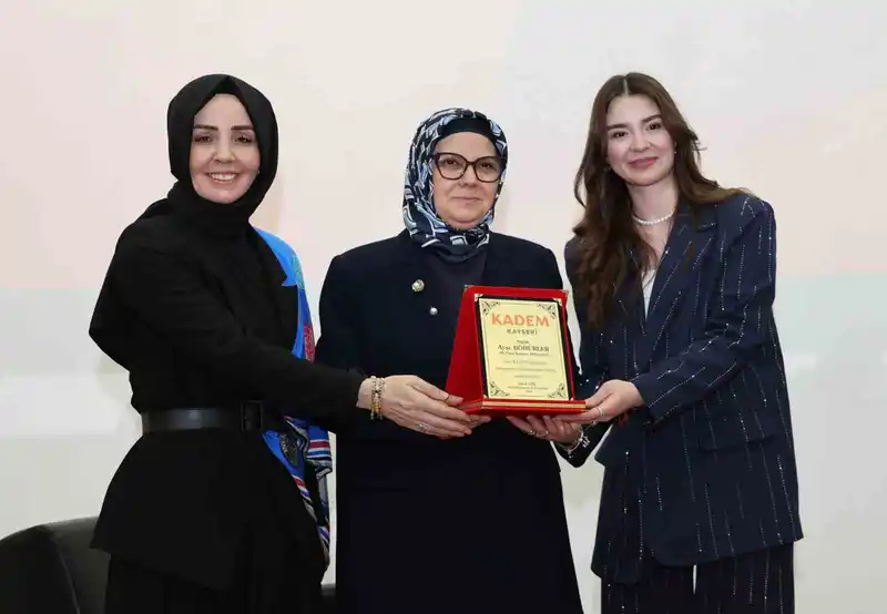 Böhürler, ERÜ'de Gençlerle Tecrübe Paylaştı