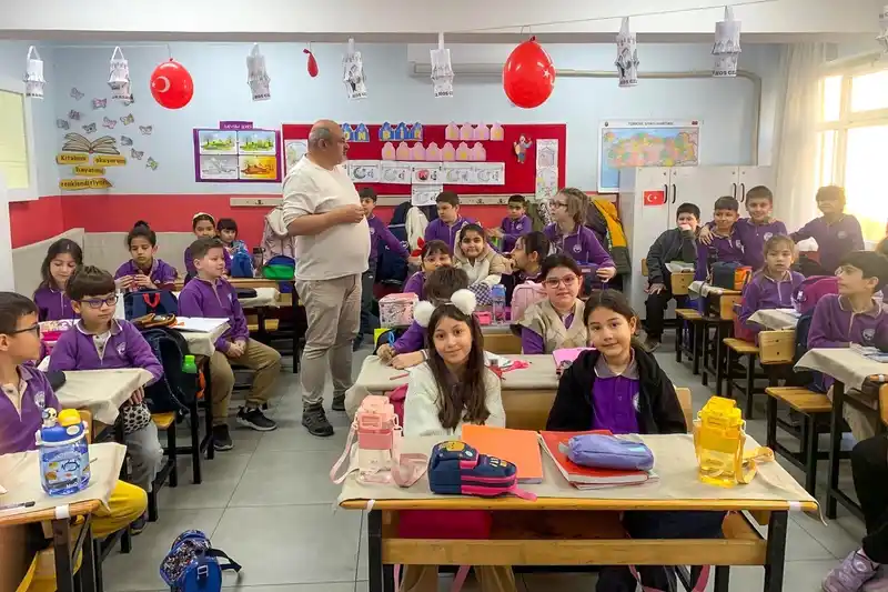 Efeler'de çocuklara sıfır atık eğitimi verildi