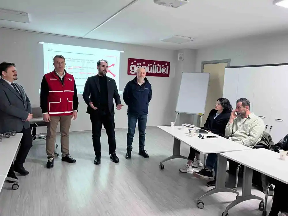 Manisa Medya Akademisi’nde gazetecilere ücretsiz dron eğitimi