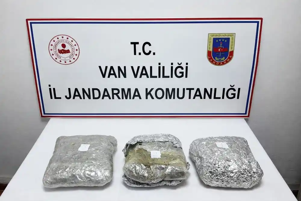 Çaldıran’da 4 kilo 60 gram skunk ele geçirildi