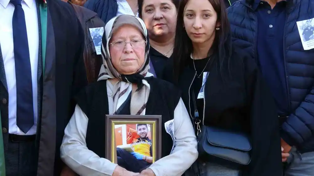 Paramedik genci darp edip öldürdüler 