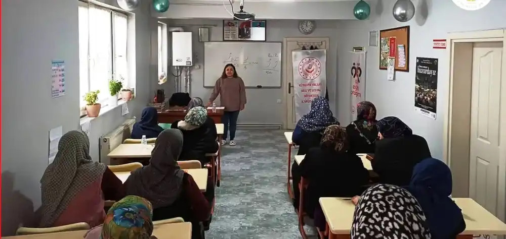 Kütahya’da Kur’an kursu kursiyerlerine 