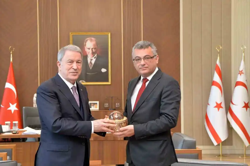 KKTC Cumhurbaşkanı Erhürman, TBMM Milli Savunma Komisyonu Başkanı Akar’ı kabul etti