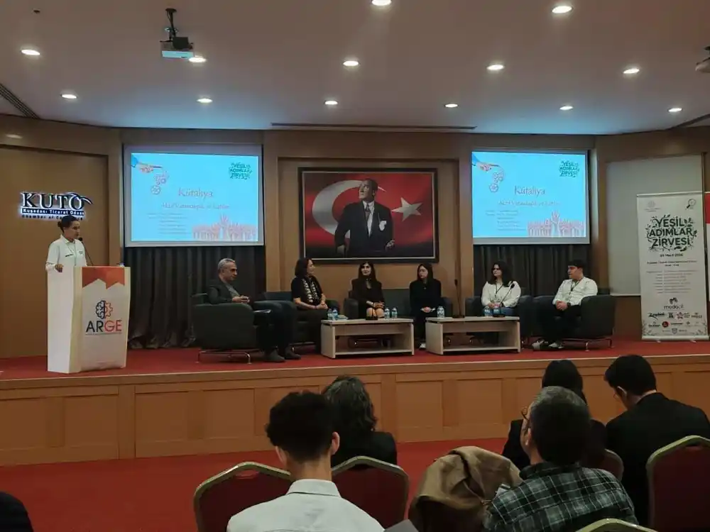 Kütahyalı öğrenciler 