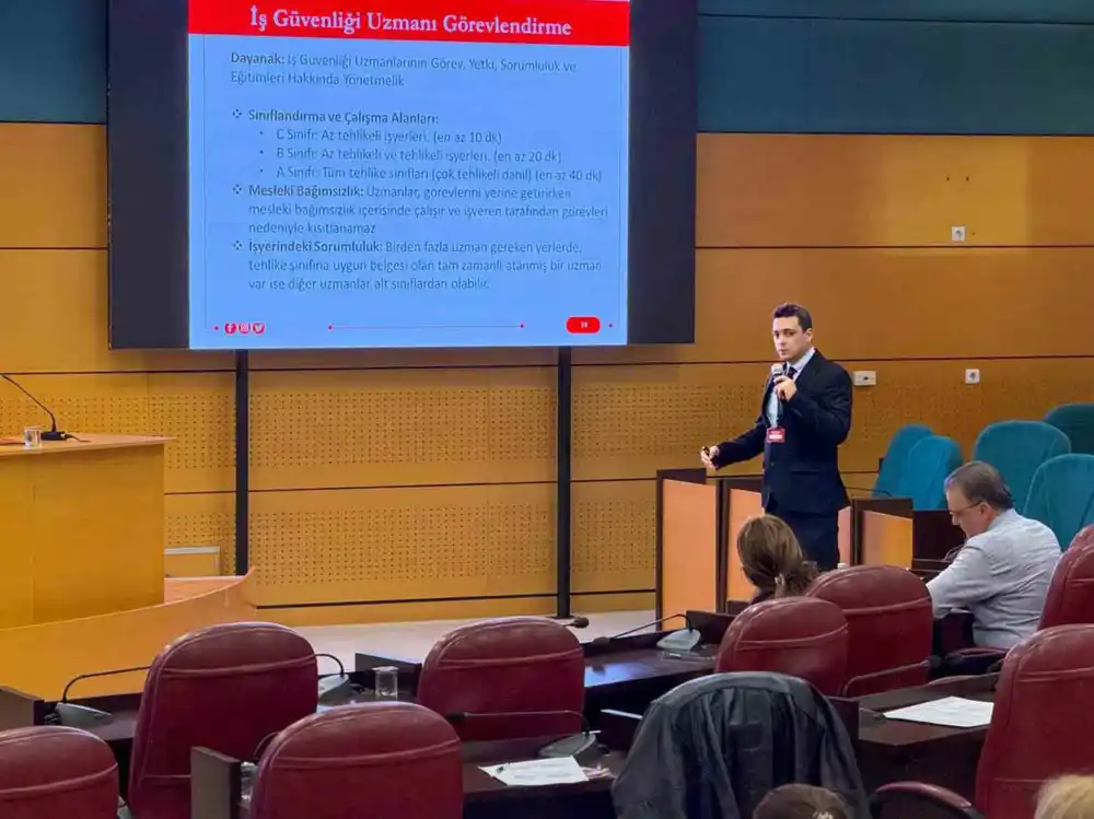 Tarsus’ta iş sağlığı ve güvenliği sempozyumu düzenlendi