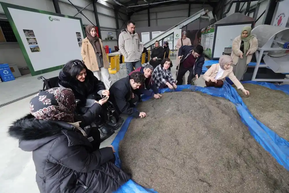 Ümraniye’den Orman Haftası’nda anlamlı etkinlik: Çocuklar tohum ekti