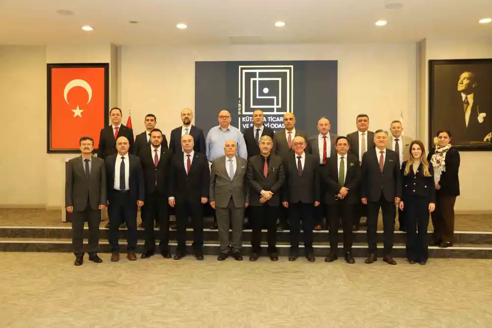 Kütahya’da ’mesleki eğitim’ KUTSO’nun ev sahipliğinde değerlendirildi