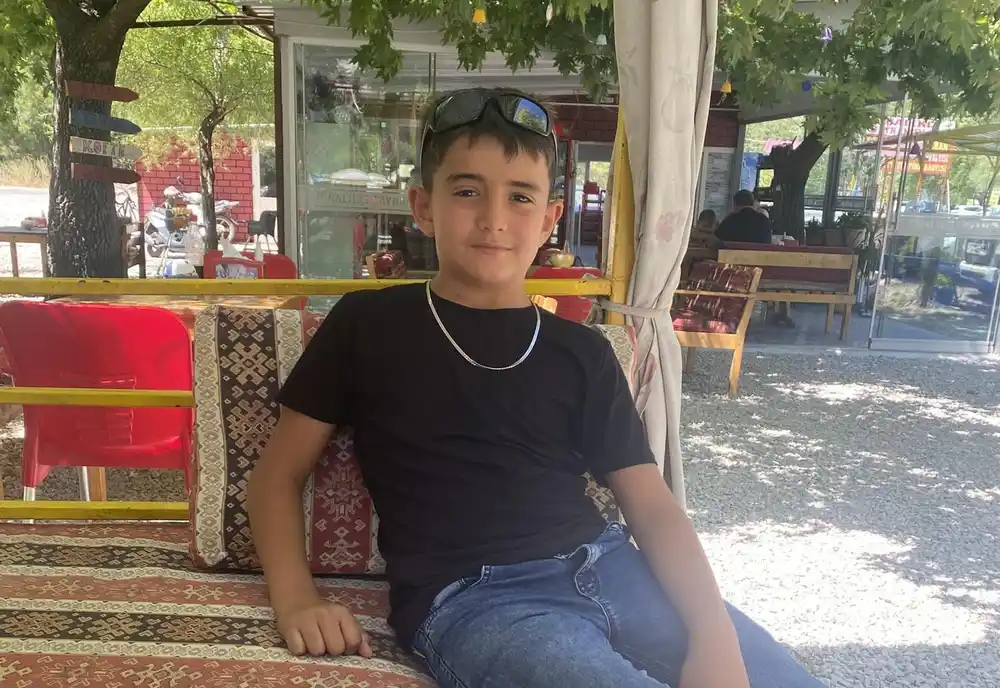 Motosikletle kaza yapan çocuk hayatını kaybetti